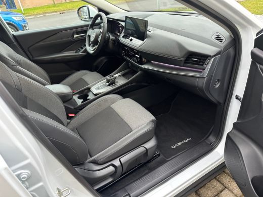Nissan QASHQAI 1.3 MHEV Xtronic N-Connecta Nieuwste model ActivLease financial lease