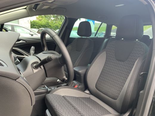 Opel Astra Sports Tourer 1.2 Edition 110pk | 16" Lichtmetalen velgen, 10-spaaks | Achteruitrijcamera | Achte... ActivLease financial lease