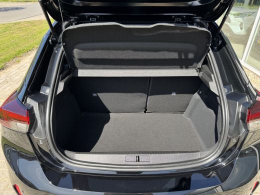 Opel Corsa 1.2 Level 4 Panoramadak ActivLease financial lease