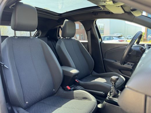 Opel Corsa 1.2 Level 4 Panoramadak ActivLease financial lease