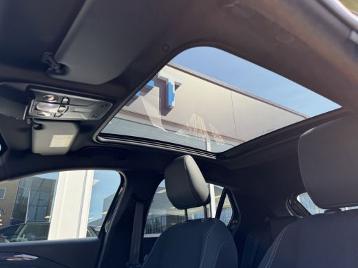 Opel Corsa 1.2 Level 4 Panoramadak ActivLease financial lease