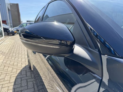 Opel Corsa 1.2 Level 4 Panoramadak ActivLease financial lease