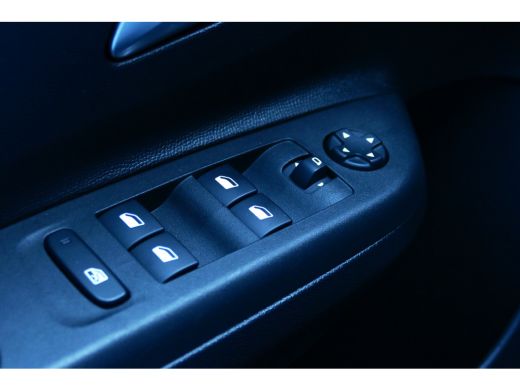 Opel Corsa 1.2 TURBO 100PK 5-DRS ELEGANCE / NAVI / LED / AIRCO / BLUETOOTH / CRUISECONTROL / 1E EIGENAAR / S... ActivLease financial lease