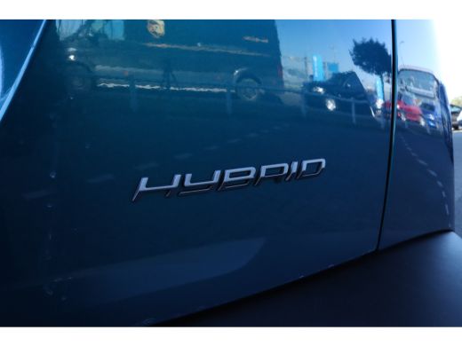 Peugeot 2008 1.2 Hybrid 145 Allure | Adaptive Cruise | Camera V/A | Navi | Carplay | Climate | Keyless ActivLease financial lease