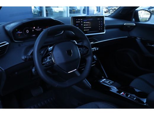 Peugeot 2008 1.2 Hybrid 145 Allure | Adaptive Cruise | Camera V/A | Navi | Carplay | Climate | Keyless ActivLease financial lease