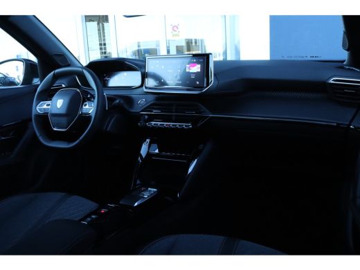 Peugeot 2008 1.2 Hybrid 145 Allure | Adaptive Cruise | Camera V/A | Navi | Carplay | Climate | Keyless ActivLease financial lease