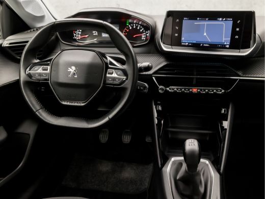 Peugeot 208 1.2 PureTech Sport (APPLE CARPLAY, GROOT NAVI, 360 CAMERA, SPORTSTOELEN, LM VELGEN, LANE ASSIST, ... ActivLease financial lease