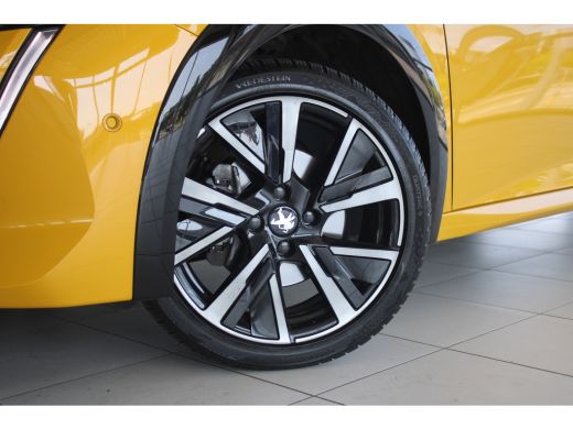 Peugeot 208 1.2 Turbo 100-PK EAT8 AUTOMAAT GT | PANORAMADAK | KEYLESS | CAMERA | STOELVERWARMING | ADAPTIVE C... ActivLease financial lease