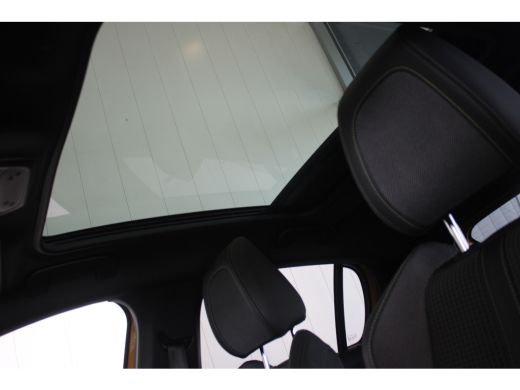 Peugeot 208 1.2 Turbo 100-PK EAT8 AUTOMAAT GT | PANORAMADAK | KEYLESS | CAMERA | STOELVERWARMING | ADAPTIVE C... ActivLease financial lease