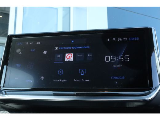 Peugeot 208 Hybrid 100 e-DCS6 Allure | Cruise Control | Camera | Carplay | Climate Control | ActivLease financial lease