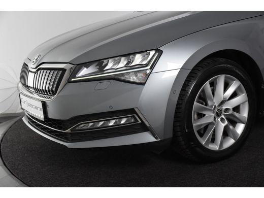 Skoda Superb Combi 1.4 TSI iV Hybrid *1ste Eigenaar*Memory*Trekhaak* ActivLease financial lease