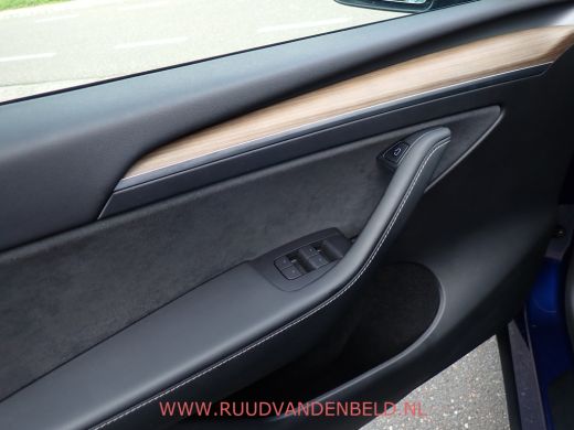 Tesla Model Y Long Range AWD 75 kWh AUTOPILOT / WARMTEPOMP ActivLease financial lease