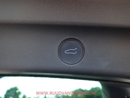 Tesla Model Y Long Range AWD 75 kWh AUTOPILOT / WARMTEPOMP ActivLease financial lease