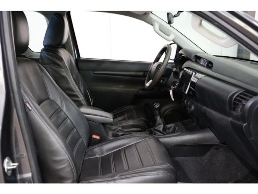 Toyota Hilux 2.4 D-4D 150PK Xtra Cab 4X4 ActivLease financial lease