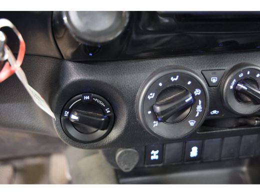 Toyota Hilux 2.4 D-4D 150PK Xtra Cab 4X4 ActivLease financial lease