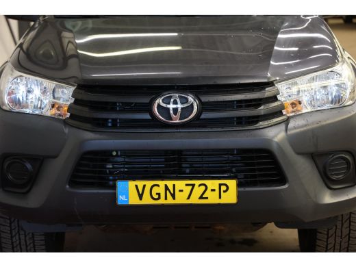 Toyota Hilux 2.4 D-4D 150PK Xtra Cab 4X4 ActivLease financial lease