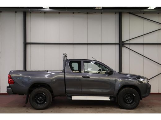 Toyota Hilux 2.4 D-4D 150PK Xtra Cab 4X4 ActivLease financial lease