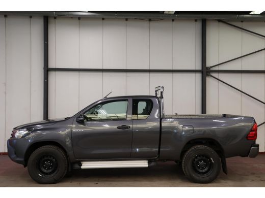 Toyota Hilux 2.4 D-4D 150PK Xtra Cab 4X4 ActivLease financial lease