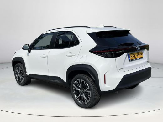 Toyota Yaris Cross 1.5 Hybrid Executive 4X4 | Navigatie | Stoel- + stuurverwarming | Parkeersensoren | Dode hoek waa... ActivLease financial lease