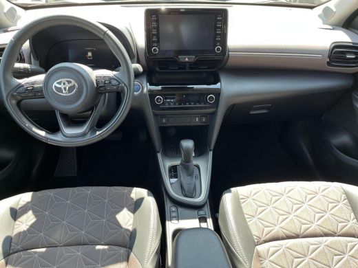 Toyota Yaris Cross 1.5 Hybrid Executive | All-in prijs | Navigatie | stoelverwarming ActivLease financial lease