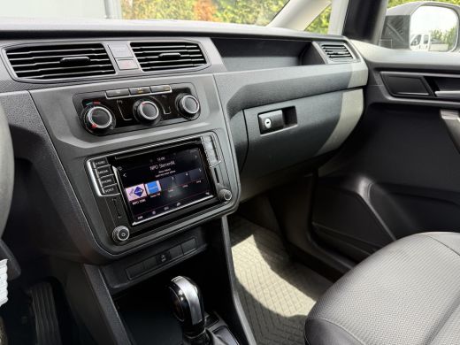 Volkswagen Caddy 1.4 TSI AUTOMAAT / BENZINE !! / BPM VRIJ / 1e EIG. / TREKHAAK / AIRCO / CRUISE / NAVI ActivLease financial lease