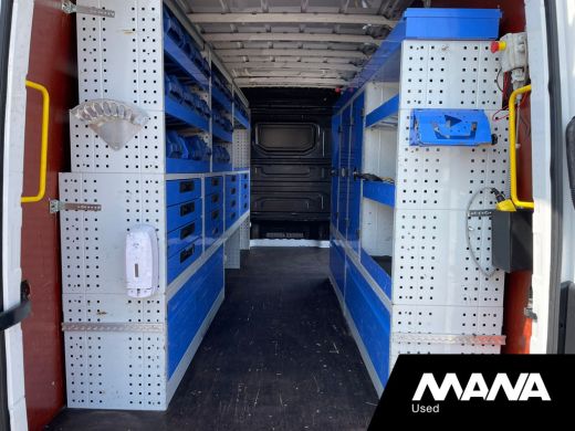 Volkswagen Crafter 35 2.0TDI 141PK L4H3 Trendline Imperiaal Ladderlift Airco Trekhaak Kasten ActivLease financial lease