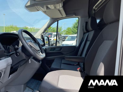 Volkswagen Crafter 35 2.0TDI 141PK L4H3 Trendline Imperiaal Ladderlift Airco Trekhaak Kasten ActivLease financial lease