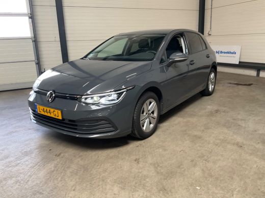 Volkswagen Golf 1.5 TSI 130 pk Life Business | Apple Carplay/Android Auto|telefoonintegratie premium | Buitenspie... Volkswagen Golf 1.5 TSI 130 pk Life Business | Apple Carplay/Android Auto|telefoonintegratie premium | Buitenspie...