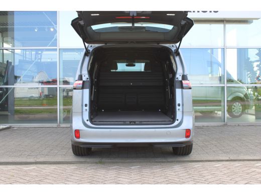 Volkswagen ID. Buzz Cargo Cargo Bulli Edition | 79 kWh | 286 pk | Trekhaak | Achterklep | 360° camera | IQ.LIGHT Koplampen ... ActivLease financial lease
