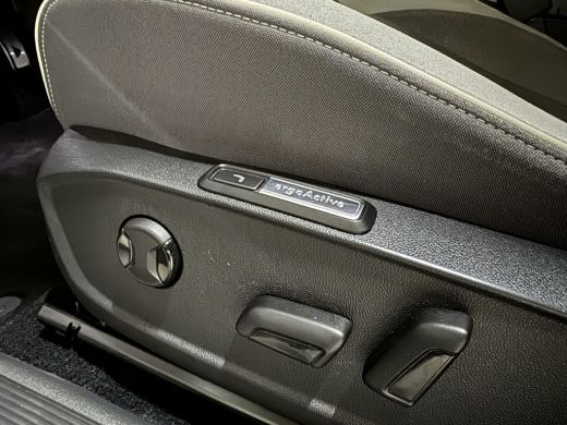 Volkswagen ID.3 First Max 58 kWh Pano Sfeer Hud Trekh. NAP ActivLease financial lease