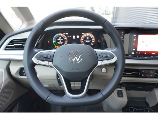 Volkswagen Multivan 1.5 eHybrid L2 Bulli Edition 4-Motion 1.5 eHybrid L2 Bulli Edition 4-Motion, IQ Light koplampen, ... ActivLease financial lease