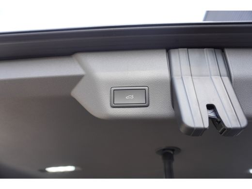 Volkswagen Multivan 1.5 eHybrid L2 Bulli Edition 4-Motion 1.5 eHybrid L2 Bulli Edition 4-Motion, IQ Light koplampen, ... ActivLease financial lease