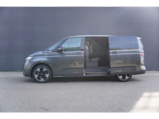 Volkswagen Multivan 1.5 eHybrid L2 Bulli Edition 4-Motion 1.5 eHybrid L2 Bulli Edition 4-Motion, IQ Light koplampen, ... ActivLease financial lease