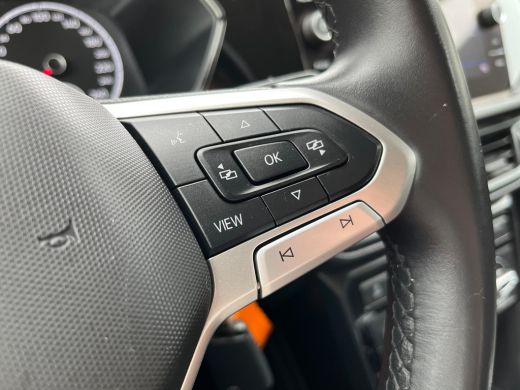 Volkswagen T-Cross 1.0 TSI Life | PDC V+A | ACC | Apple Carplay | Airco | LM velgen 16" | ActivLease financial lease