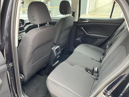 Volkswagen T-Cross 1.0 TSI Life | PDC V+A | ACC | Apple Carplay | Airco | LM velgen 16" | ActivLease financial lease