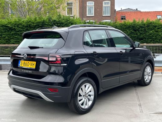 Volkswagen T-Cross 1.0 TSI Life | PDC V+A | ACC | Apple Carplay | Airco | LM velgen 16" | ActivLease financial lease