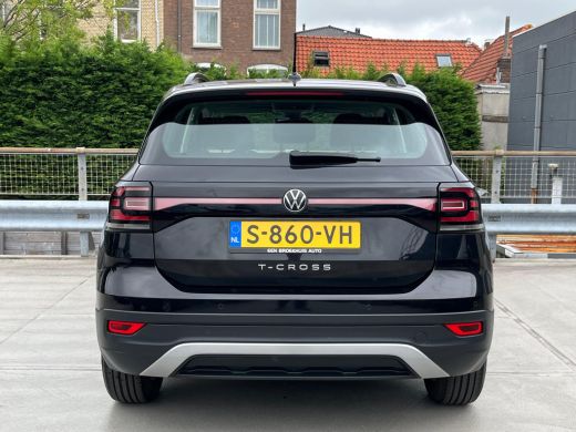 Volkswagen T-Cross 1.0 TSI Life | PDC V+A | ACC | Apple Carplay | Airco | LM velgen 16" | ActivLease financial lease
