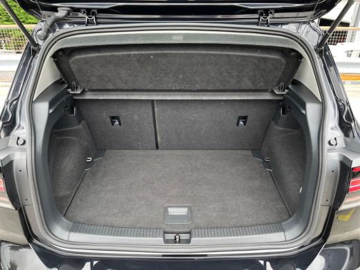 Volkswagen T-Cross 1.0 TSI Life | PDC V+A | ACC | Apple Carplay | Airco | LM velgen 16" | ActivLease financial lease