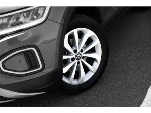 Volkswagen T-Roc 1.5 TSI Life Edition | Airco (automatisch) | Apple Carplay/Android Auto|telefoonintegratie premiu... ActivLease financial lease