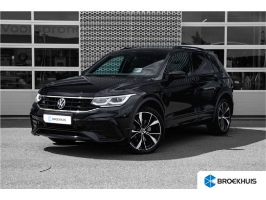 Volkswagen Tiguan 1.4 TSI eHybrid R-Line Business+ | Cruise control adaptief | Elektrisch glazen panorama-dak | Tre... Volkswagen Tiguan 1.4 TSI eHybrid R-Line Business+ | Cruise control adaptief | Elektrisch glazen panorama-dak | Tre...