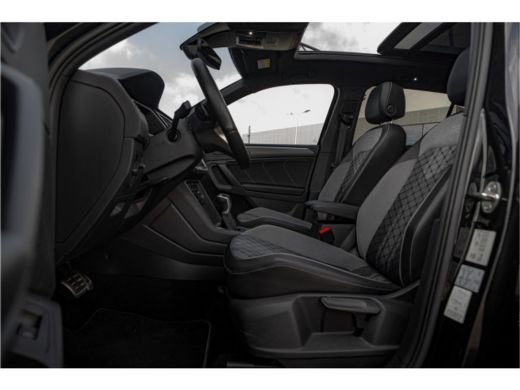 Volkswagen Tiguan 1.4 TSI eHybrid R-Line Business+ | Cruise control adaptief | Elektrisch glazen panorama-dak | Tre... ActivLease financial lease