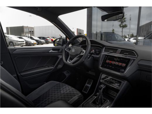 Volkswagen Tiguan 1.4 TSI eHybrid R-Line Business+ | Cruise control adaptief | Elektrisch glazen panorama-dak | Tre... ActivLease financial lease