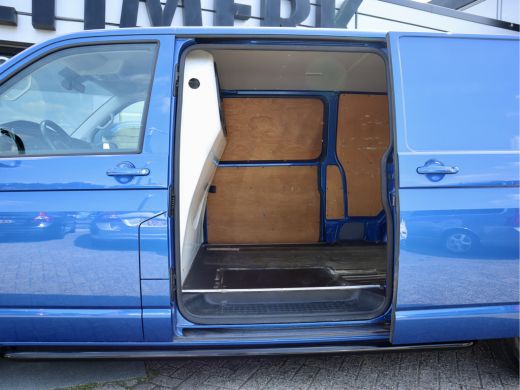 Volkswagen Transporter 2.0 TDI 150PK DSG LANG 2X SCHUIFDEUR ActivLease financial lease