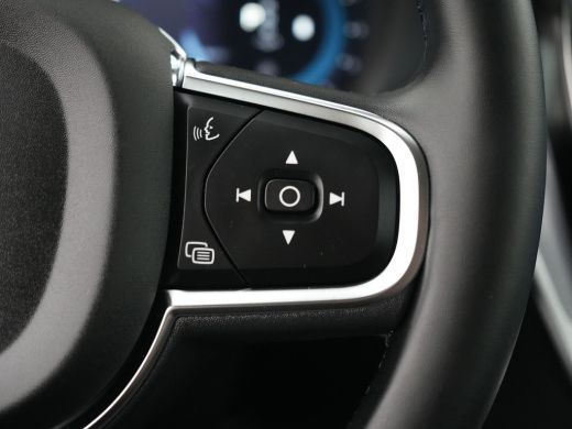 Volvo  V60 2.0 B3 Essential Edition | Trekhaak | Adaptive Cruise | BLIS | Stoel- & stuurwielverwarming | 18"... ActivLease financial lease