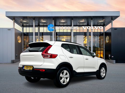 Volvo  XC40 T2 Momentum Core | 17' | Automaat | Navi | Carplay | Voorruitverwarming | Parkeersensoren | Elekt... ActivLease financial lease