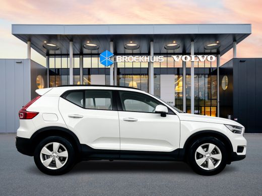 Volvo  XC40 T2 Momentum Core | 17' | Automaat | Navi | Carplay | Voorruitverwarming | Parkeersensoren | Elekt... ActivLease financial lease