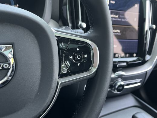 Volvo  XC60 2.0 T6 Plug-in Plus Dark | Achterbank verwarmd | All-season banden | Apple Carplay/Android Auto|t... ActivLease financial lease