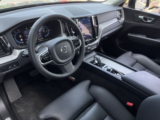 Volvo  XC60 2.0 T6 Plug-in Plus Dark | Achterbank verwarmd | All-season banden | Apple Carplay/Android Auto|t... ActivLease financial lease