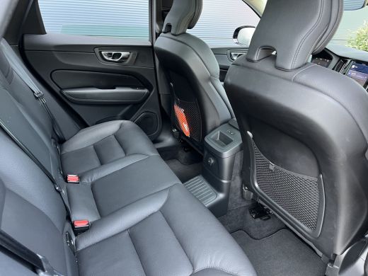 Volvo  XC60 2.0 T6 Plug-in Plus Dark | Achterbank verwarmd | All-season banden | Apple Carplay/Android Auto|t... ActivLease financial lease