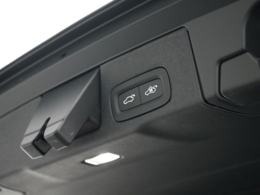 Volvo  XC60 T8 AWD Polestar Engineered | 22" | Bowers & Wilkins | Head-Up | 360° Camera | Panoramadak | Black... ActivLease financial lease